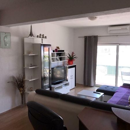 Apartment Nela Baška Voda エクステリア 写真