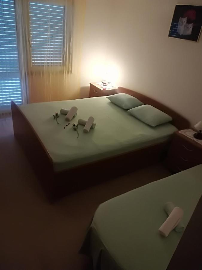 Apartment Nela Baška Voda エクステリア 写真