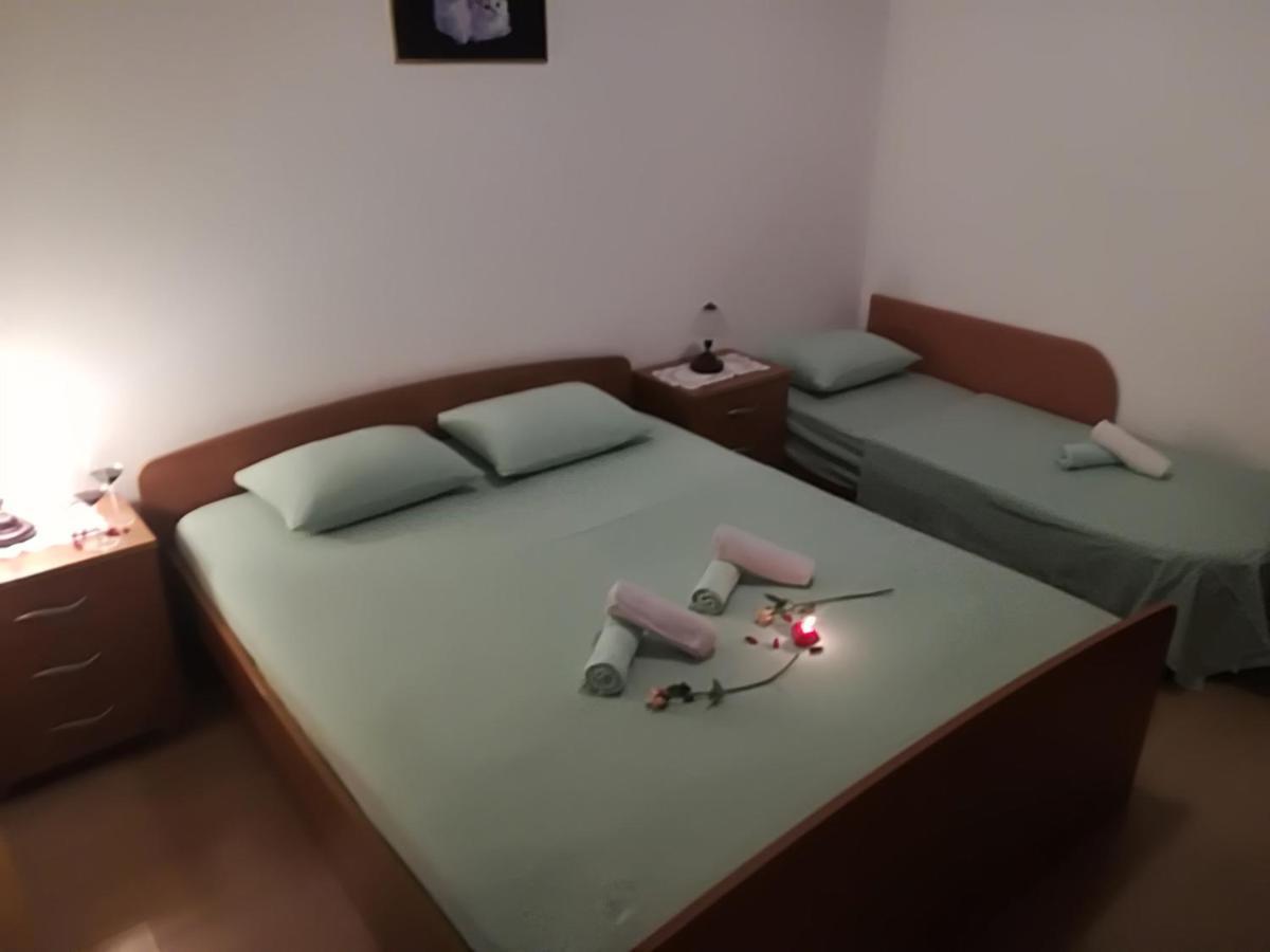 Apartment Nela Baška Voda エクステリア 写真