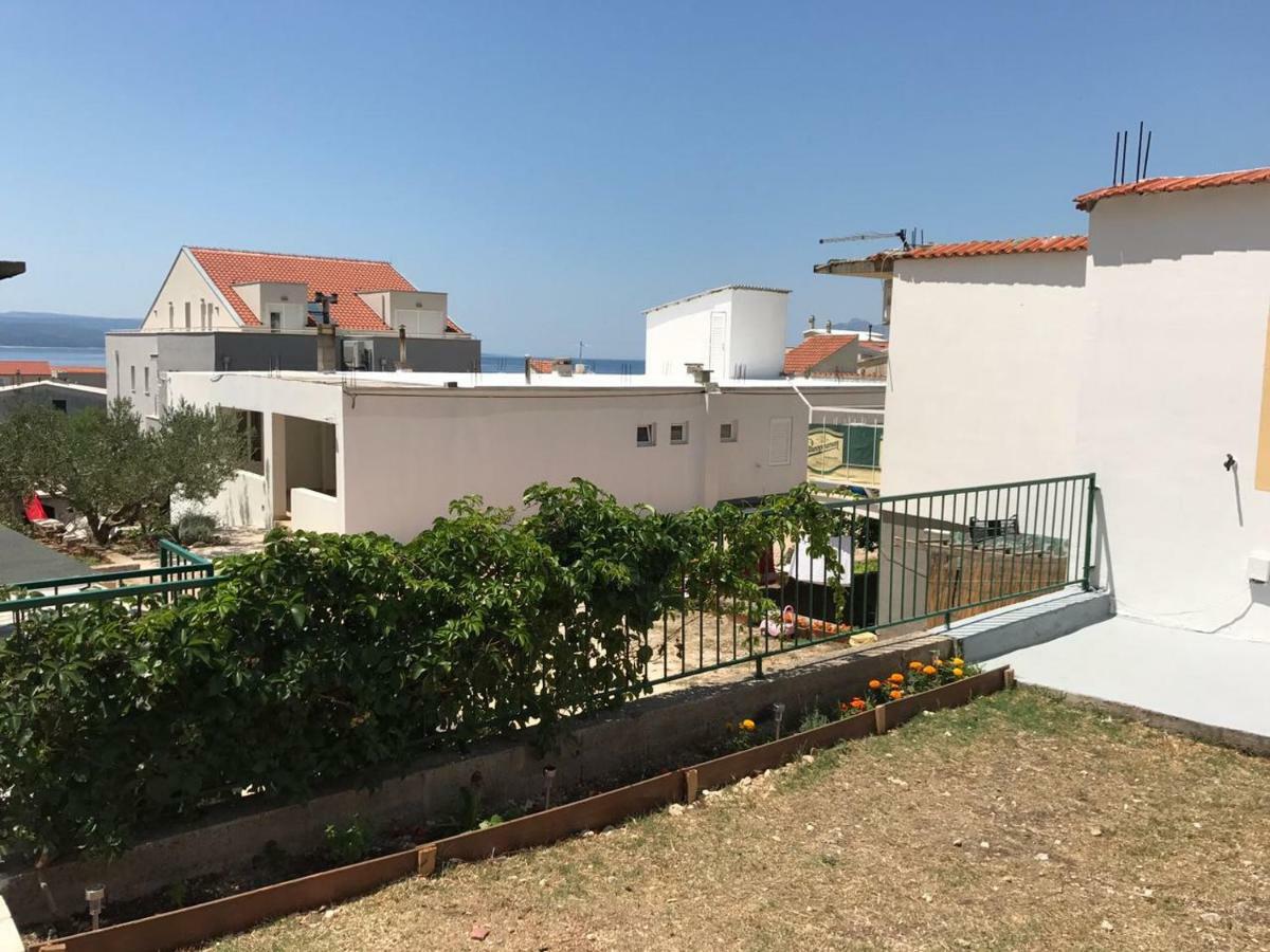 Apartment Nela Baška Voda エクステリア 写真