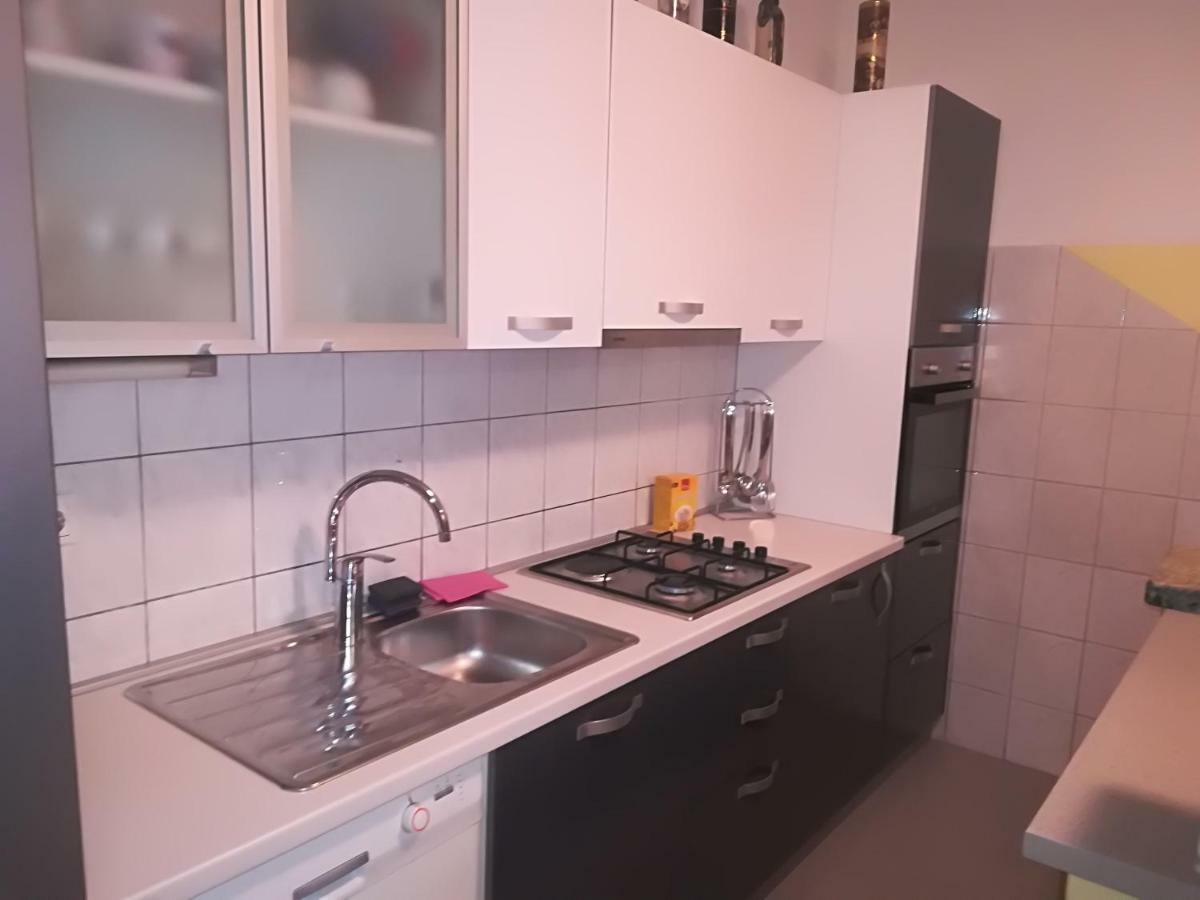 Apartment Nela Baška Voda エクステリア 写真